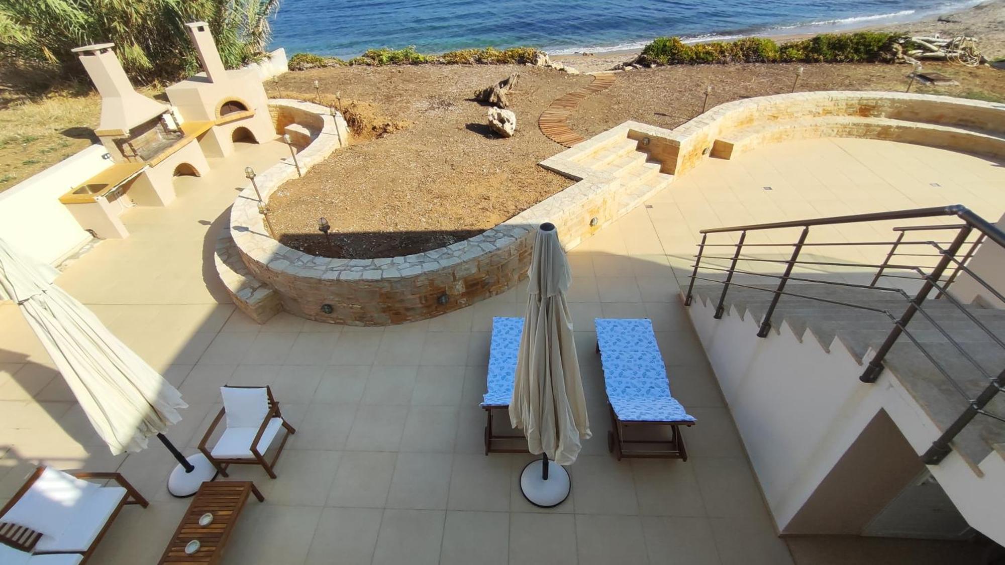 Sea And Sun Beachfront Holidy